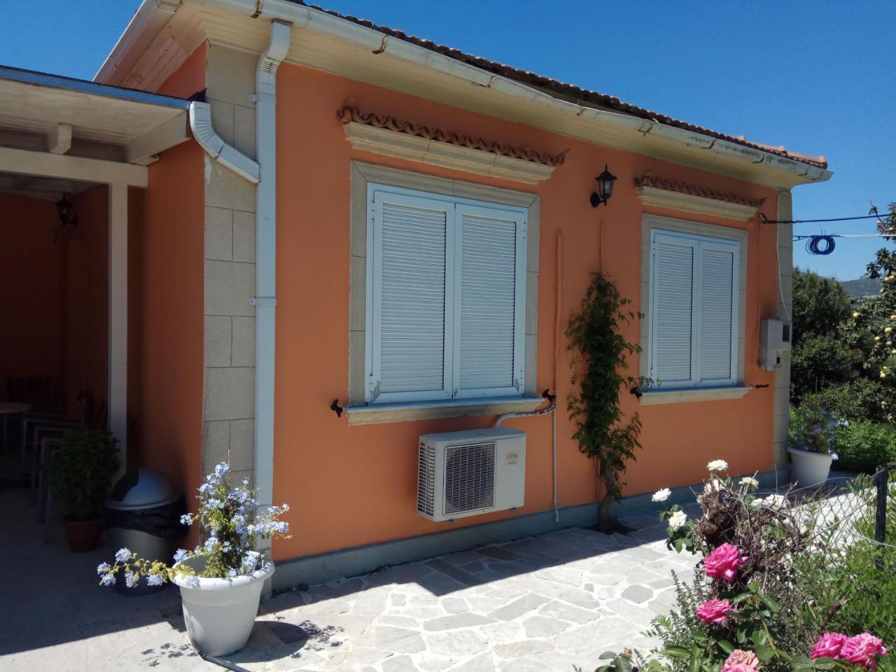 Monte Caputo Holiday House 阿里克斯 外观 照片